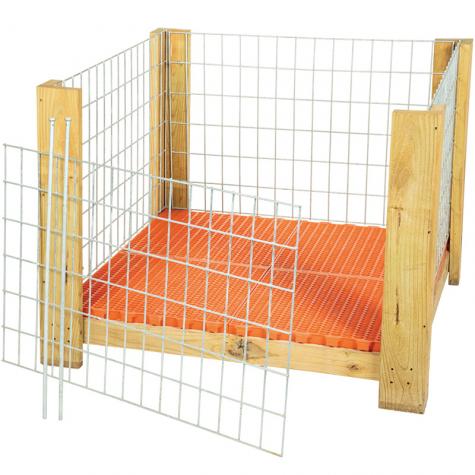 Removable access panel allows shepherds to easily let lambs out for weaning or cleaning. No need to lift heavy lambs up and out of the crate.